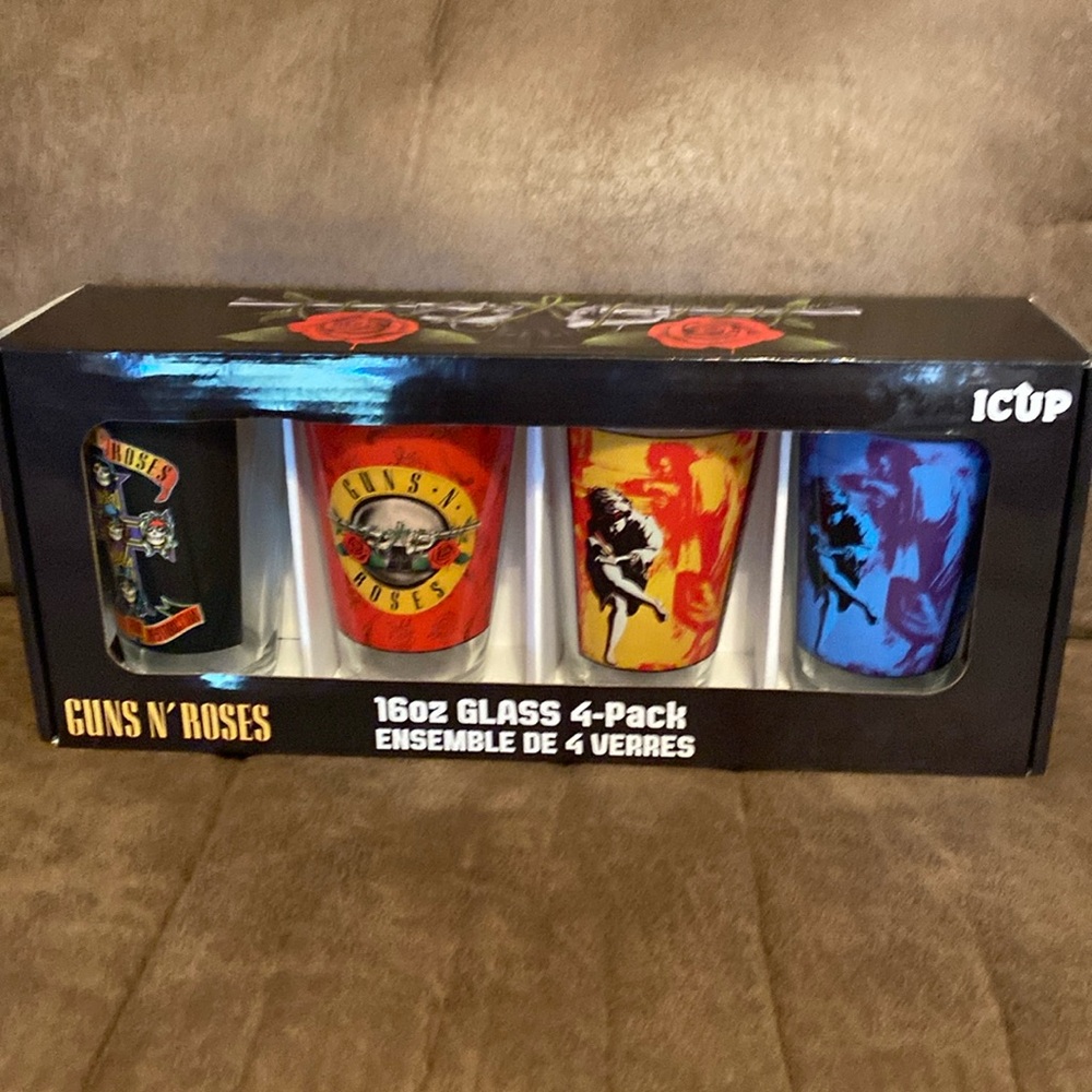 GUNS N’ ROSES, set of 4 16 oz. glasses